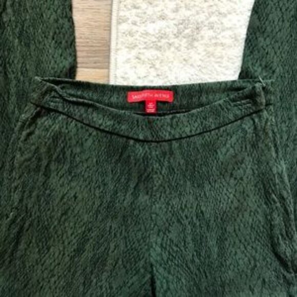 Saks Fifth Avenue Dark Green Snake Leggings Size Small - Picture 2 of 4